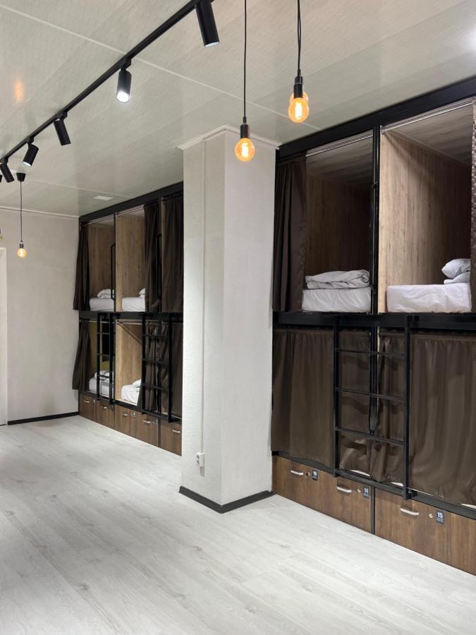 Capsule Hostel Karakol Esterno foto